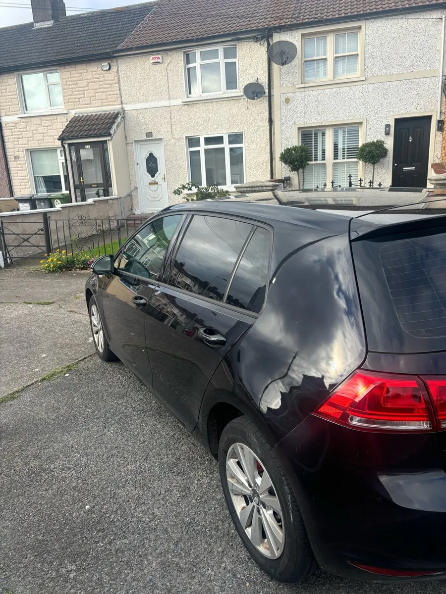 Volkswagen Golf - Image 4