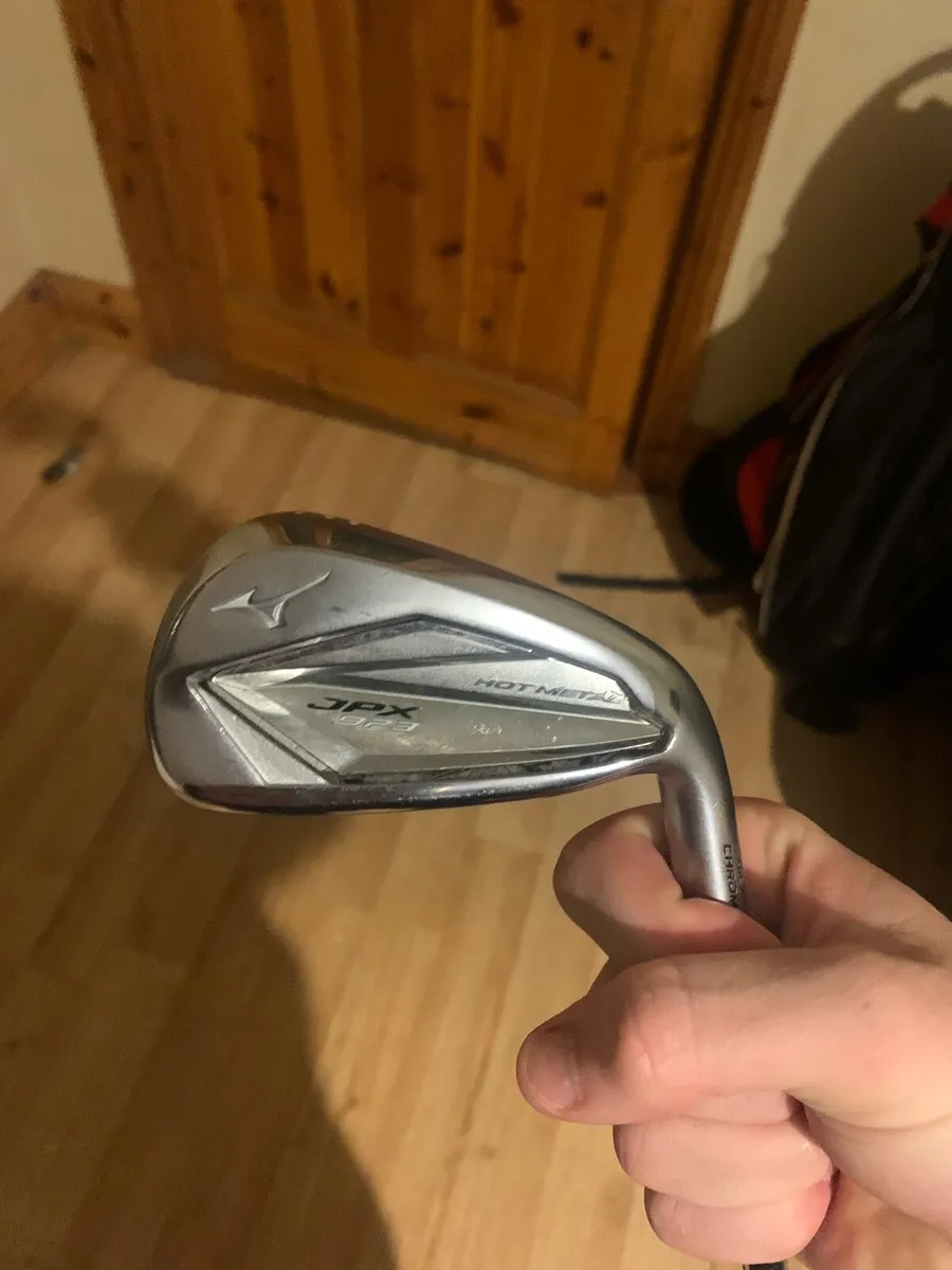 Mizuno JPX Hot metal 6 iron RH - Image 1