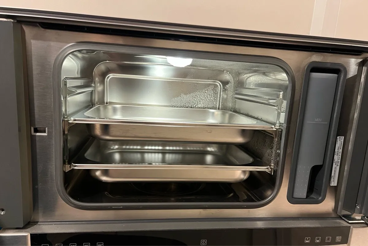 Neff steam oven - Image 2