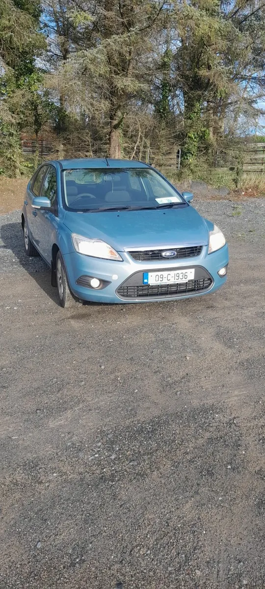 Ford Focus 2009 - Image 2
