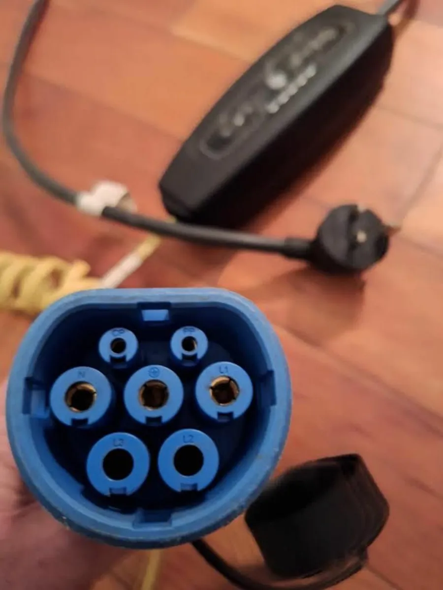 EV Charge cable PHEV - Image 3