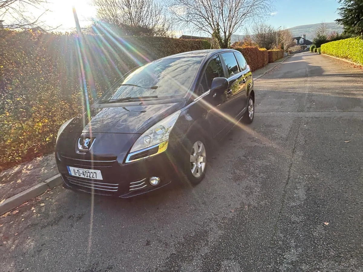 Really nice Peugeot 5008..197kms!! NCT 10/26!! - Image 2