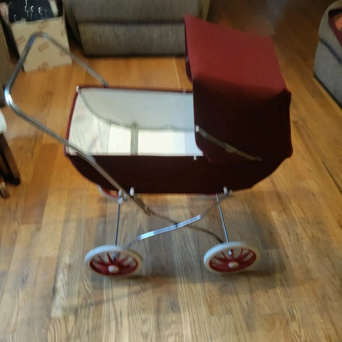 Childs Pram - Image 2