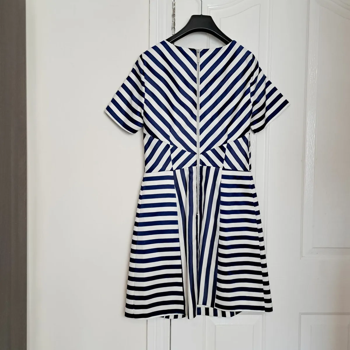 Oasis Blue Striped White Dress 8UK/36EU - Image 4