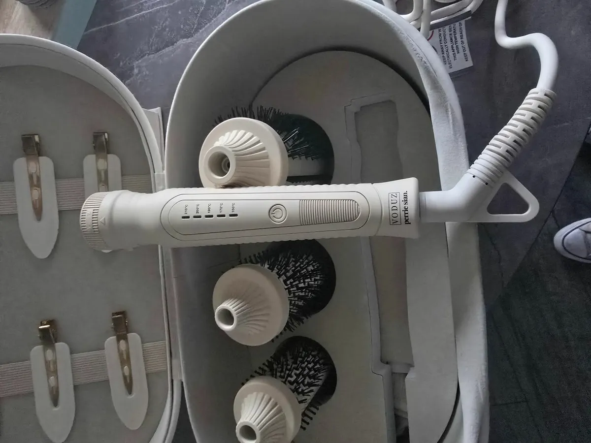 Voduz XF Perrie Sian 3-IN-1 Hot Brush x 1 - Image 4