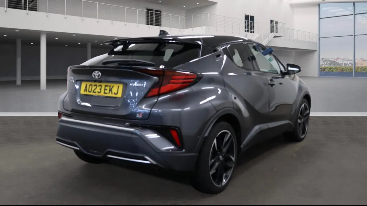 2023 Toyota C-HR  2.0 GR Sport 184 - Image 4
