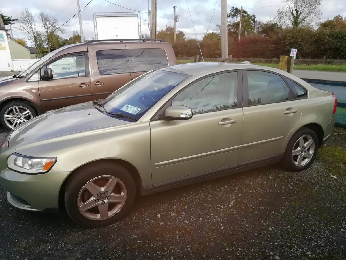 Volvo S40 2008 - Image 2