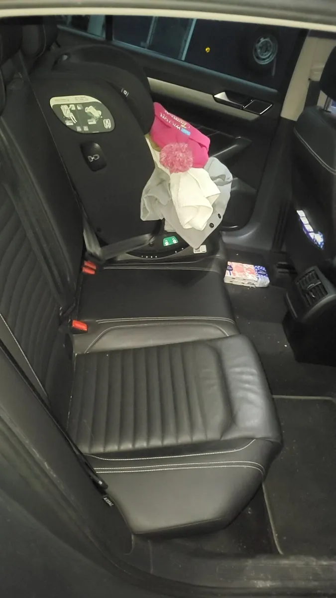 2020 VW Passat - Image 2