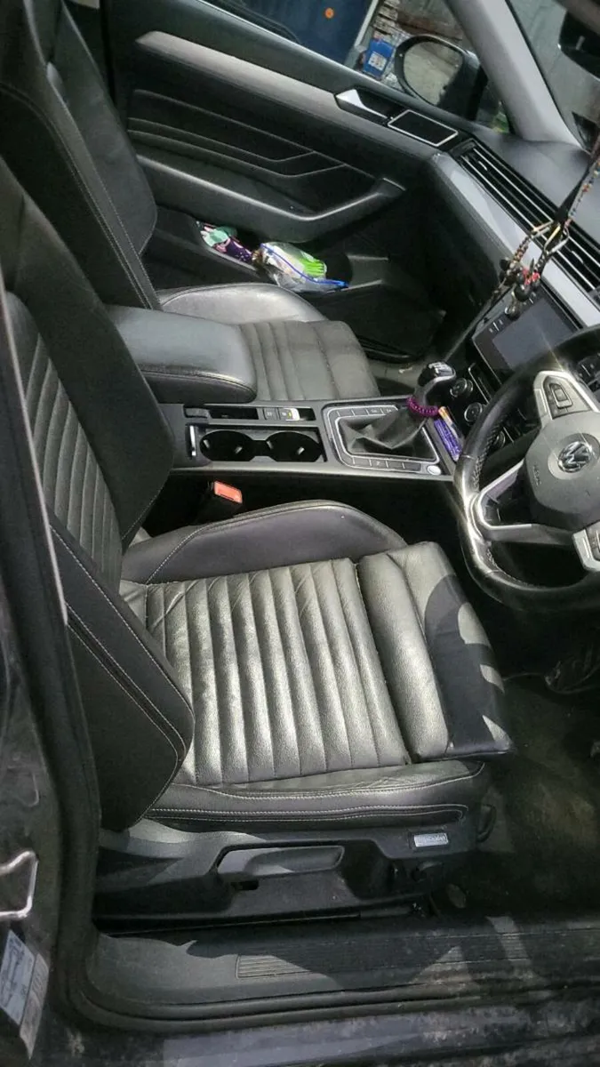 2020 VW Passat - Image 3