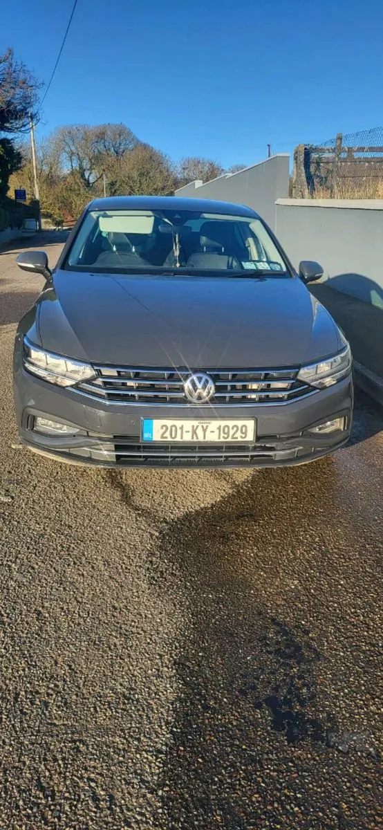 2020 VW Passat - Image 1