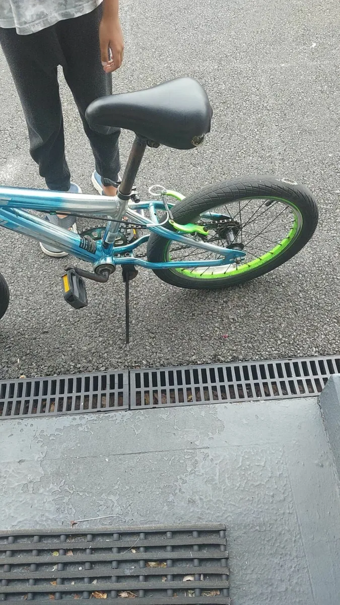 Child bike - Image 3