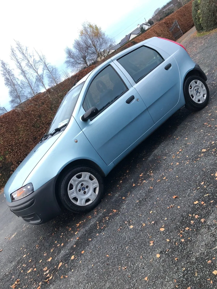 Immaculate 2003 Fiat Punto. NCT + Tax. - Image 4