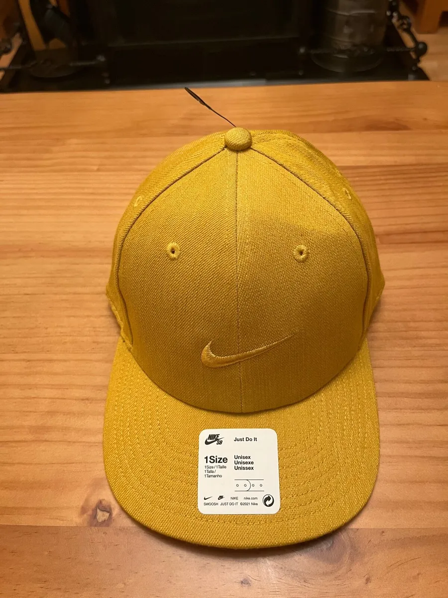 Nike Cap (New) - Image 1
