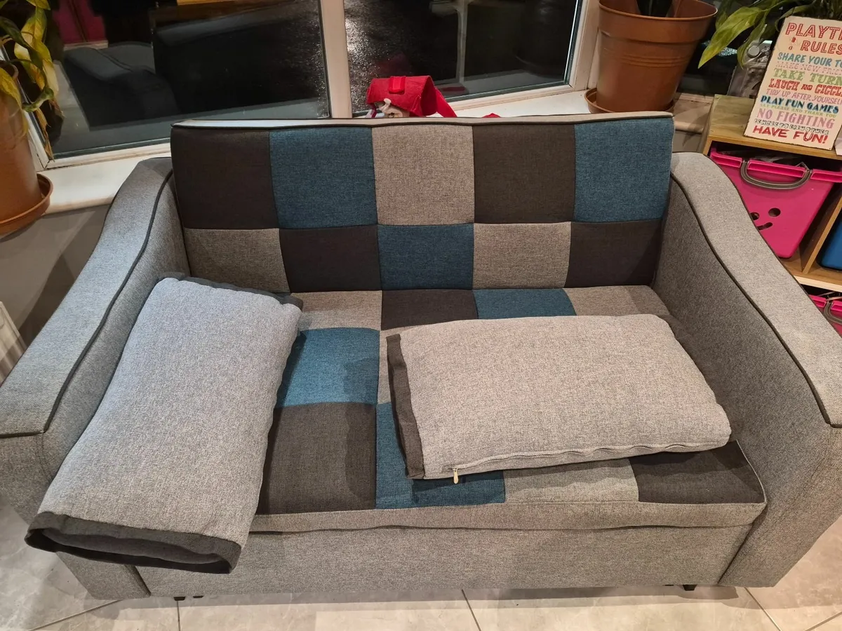 2 seater Sofa bed - Image 3