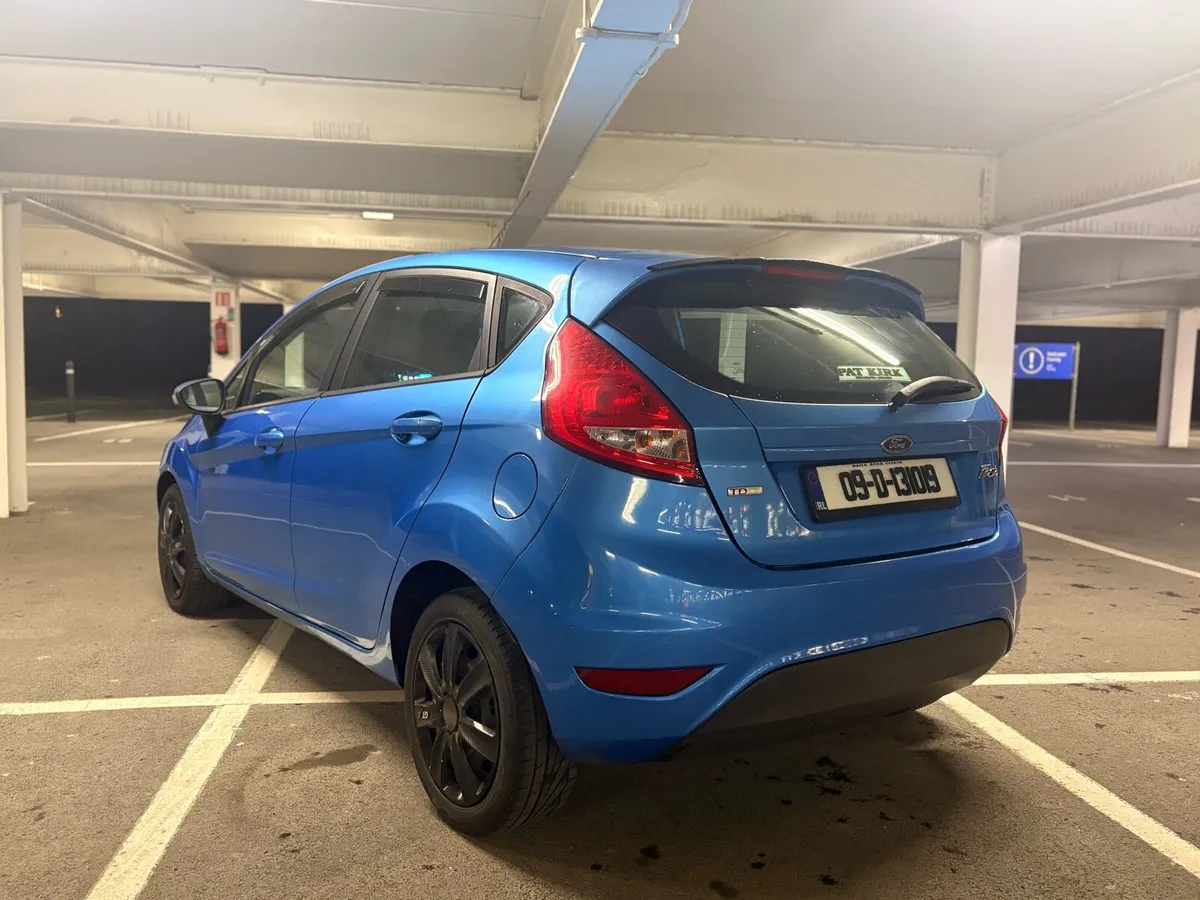FORD FIESTA 1.4 DIESEL - Image 3