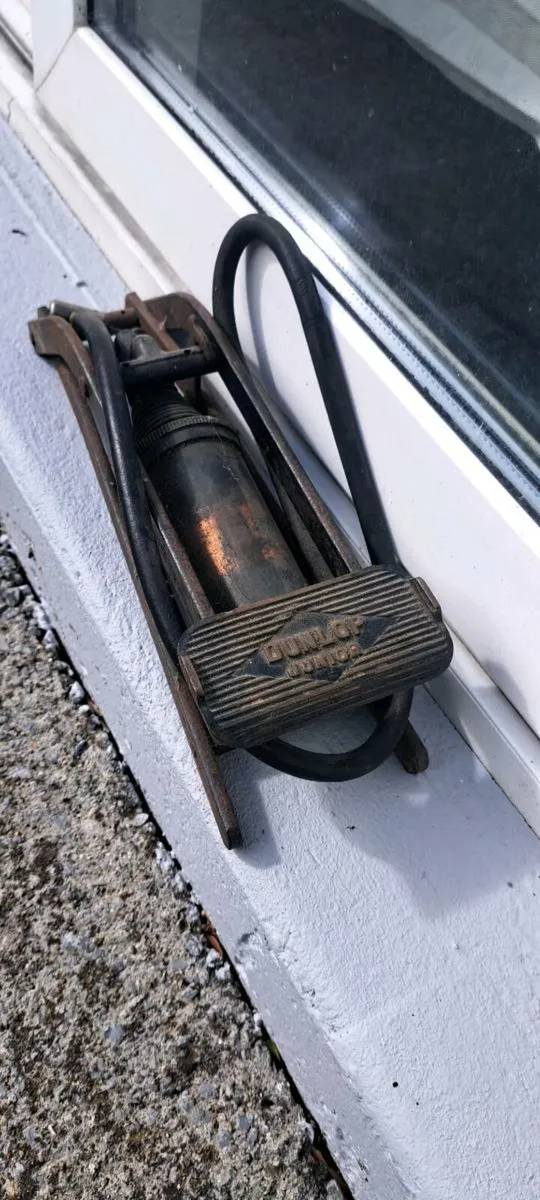 Old  vintage Dunlop   foot pump - Image 1