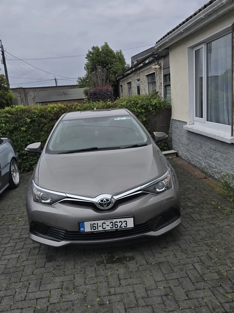 Toyota Auris 2016 - Image 1