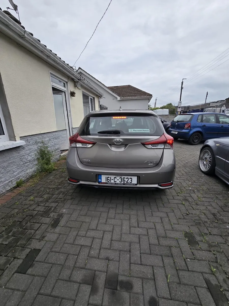 Toyota Auris 2016 - Image 3