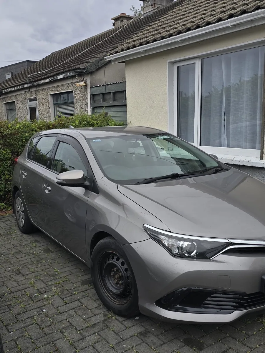Toyota Auris 2016 - Image 4