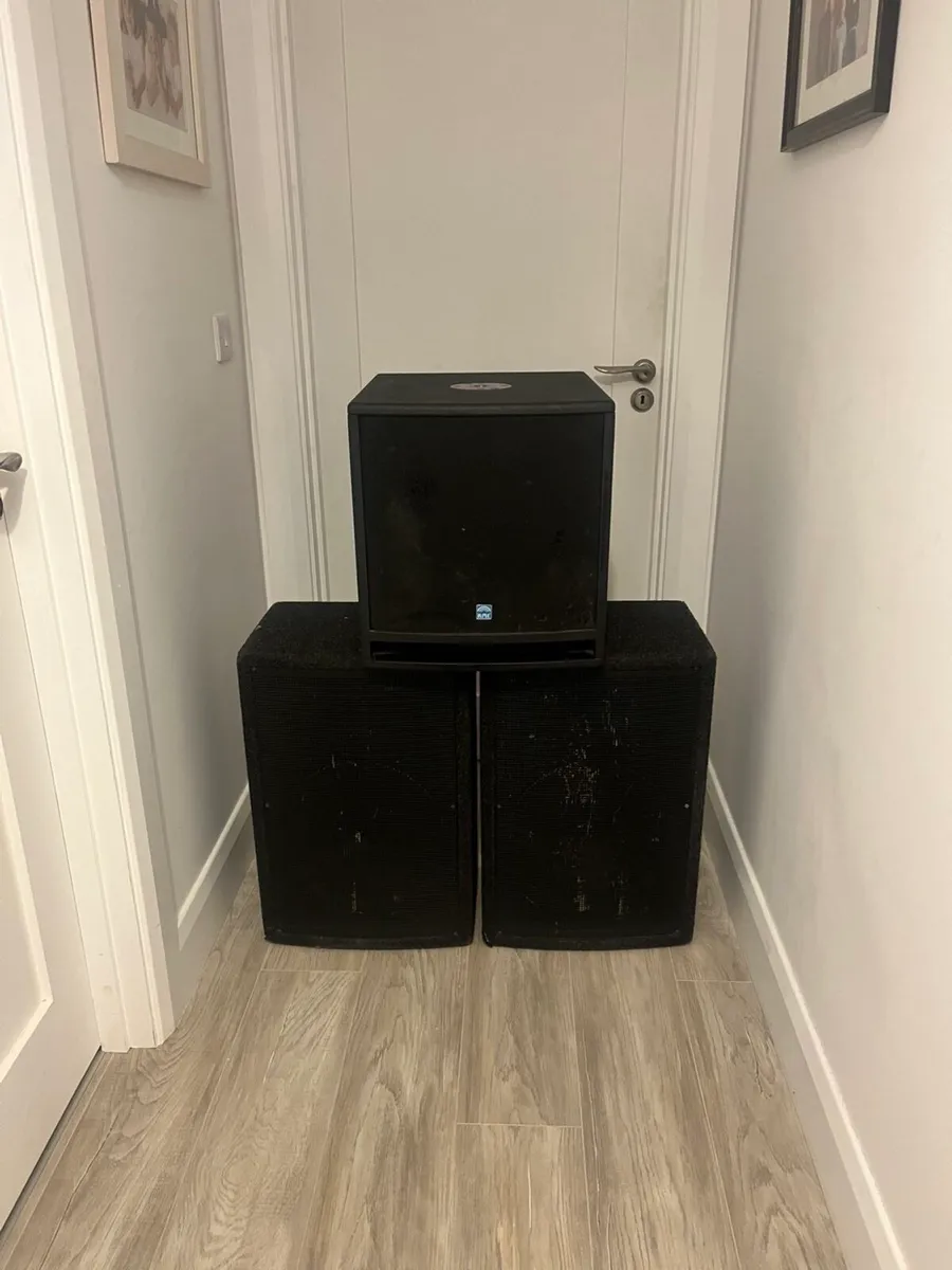 Music speakers - Image 1