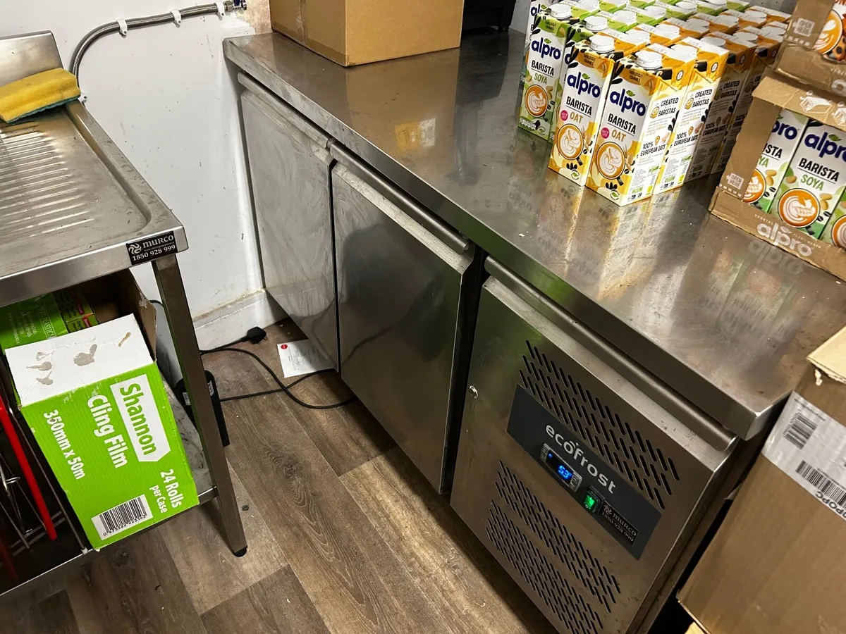 2 door commercial fridge.