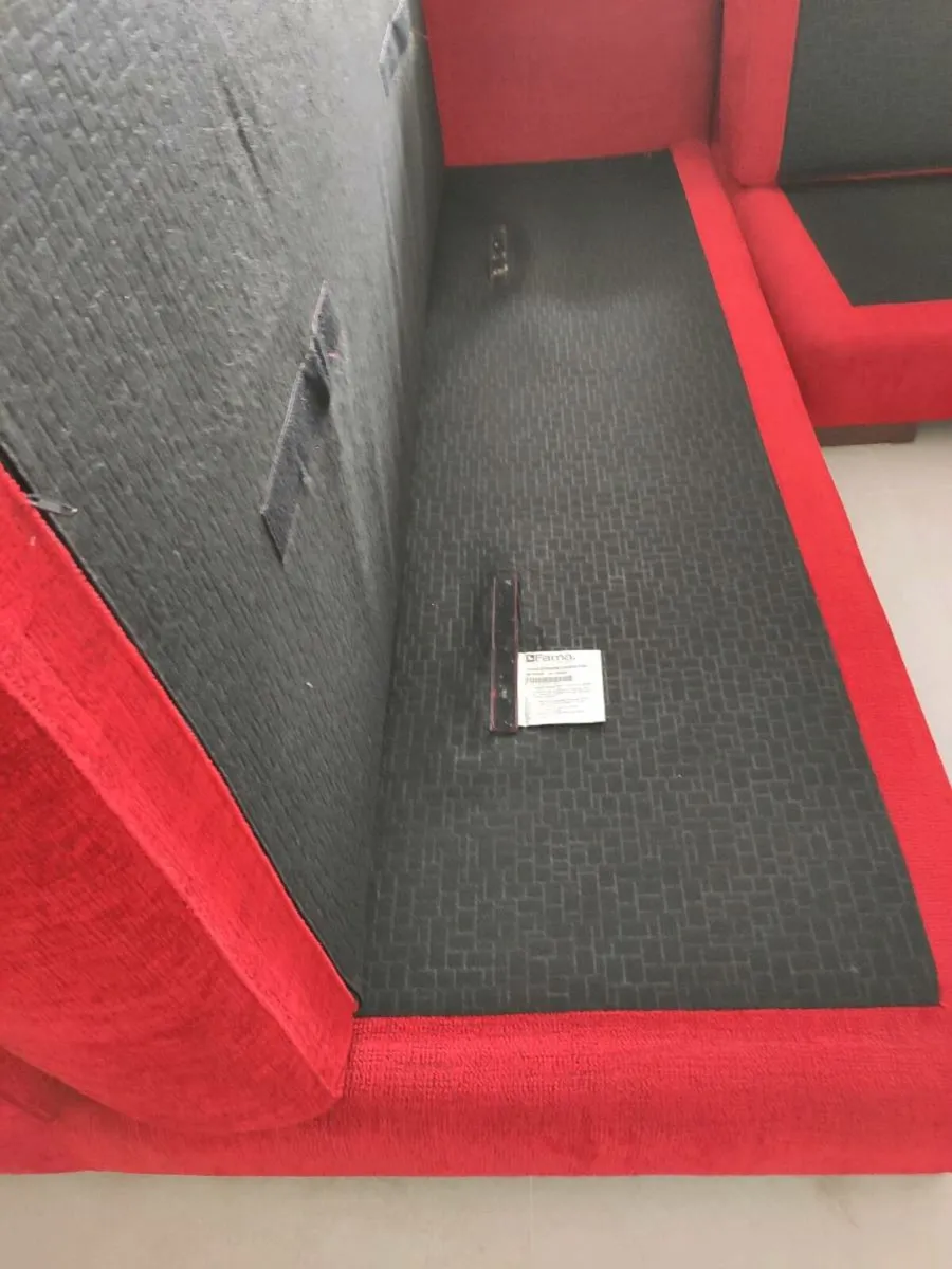 Beautiful Fama L shaped 2 piece couch - Image 3