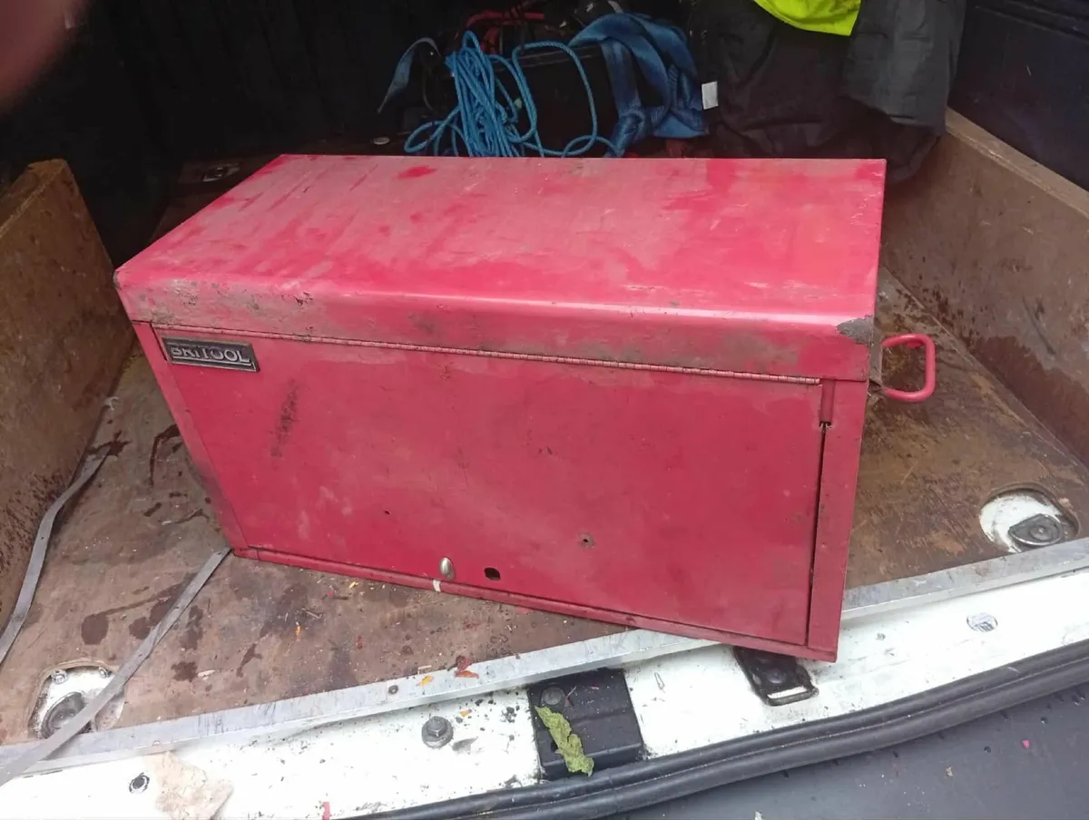 Tool box - Image 2