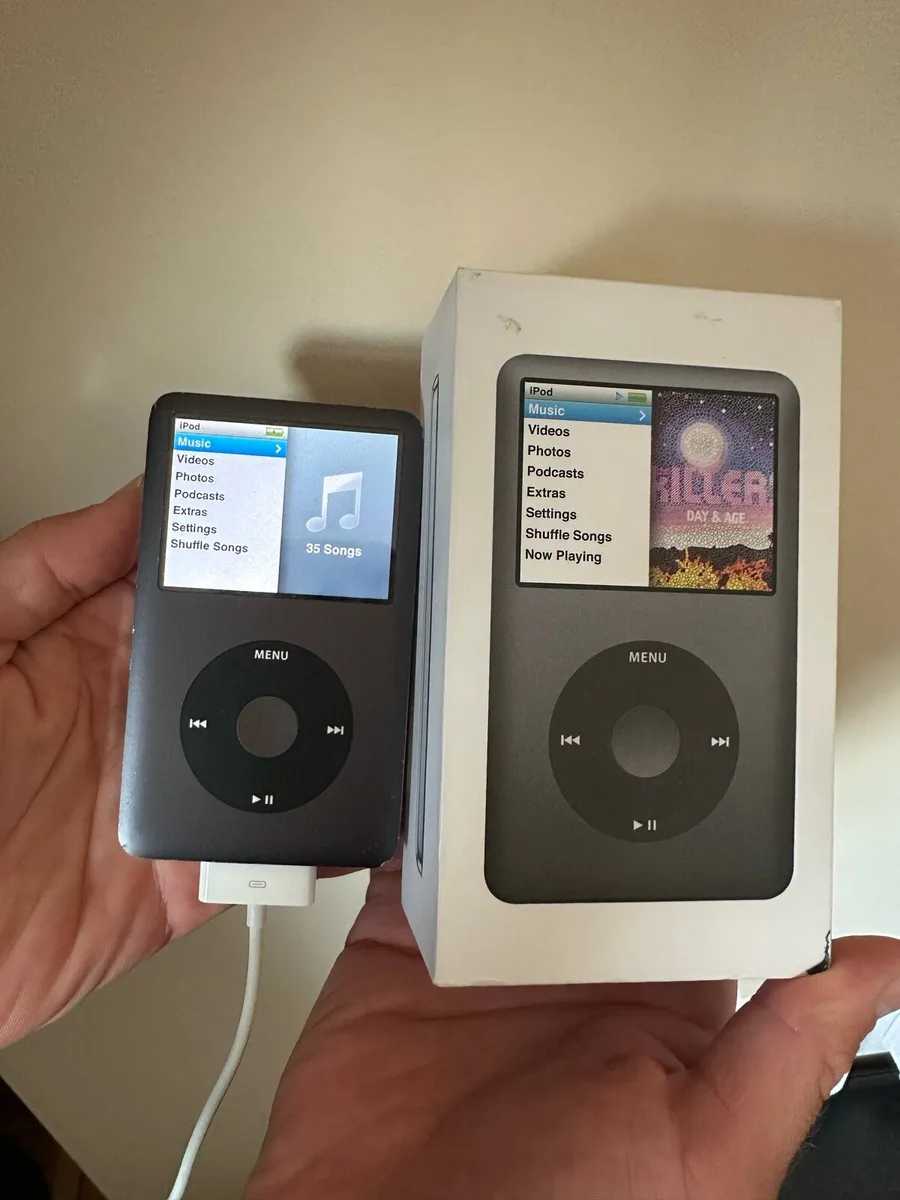 Apple iPod Classic 160GB Black with box - Image 4