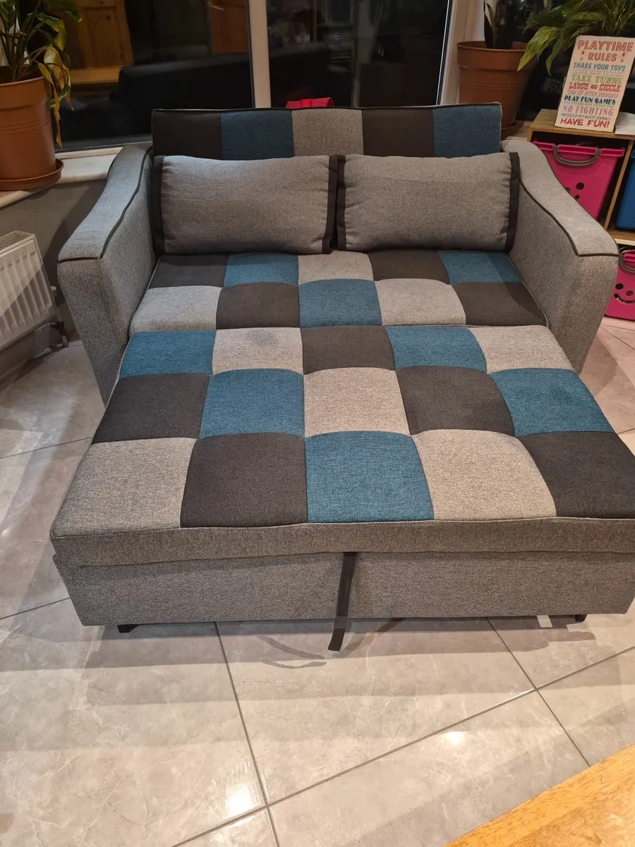 2 seater Sofa bed - Image 2