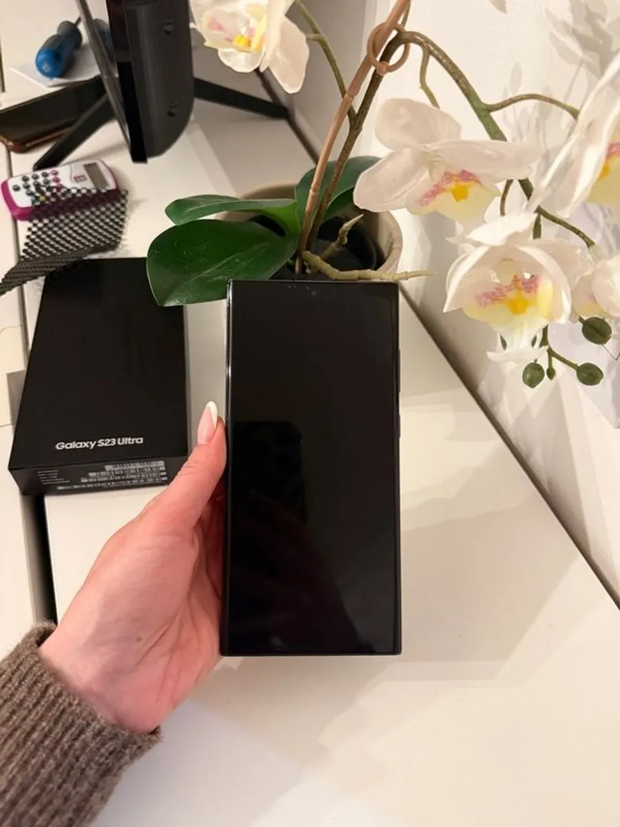 Samsung S23 Ultra 1 Year Old Immaculate Condition - Image 1