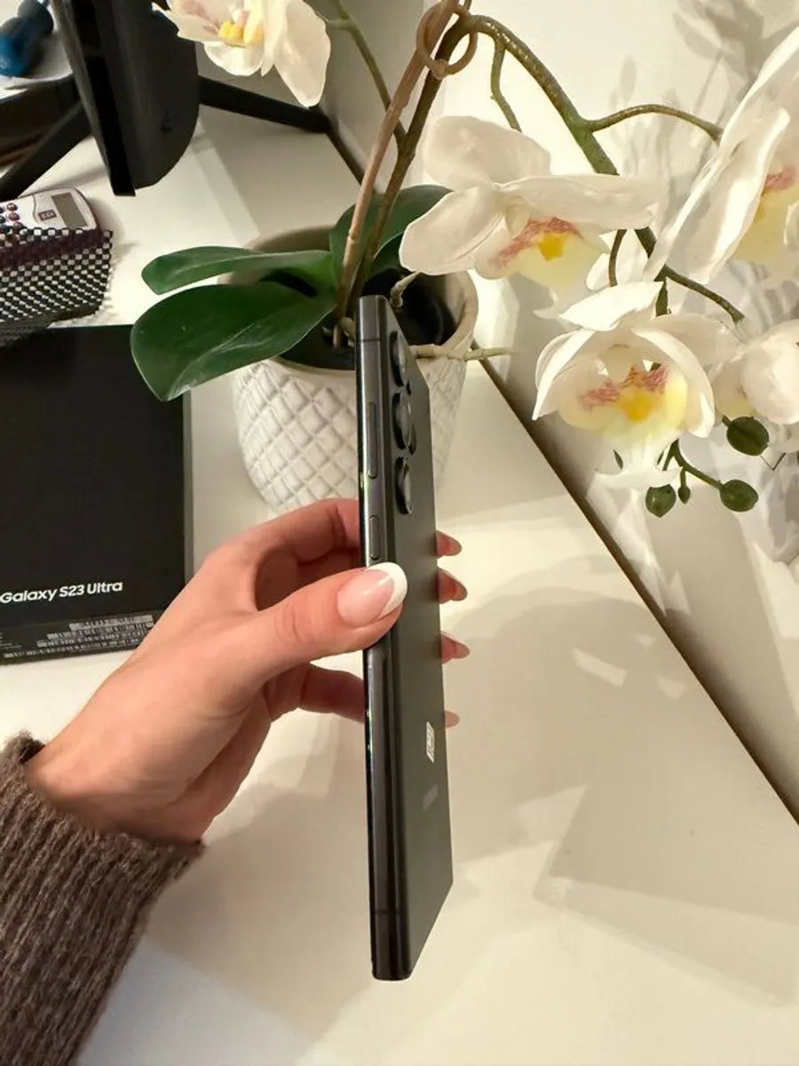 Samsung S23 Ultra 1 Year Old Immaculate Condition - Image 3