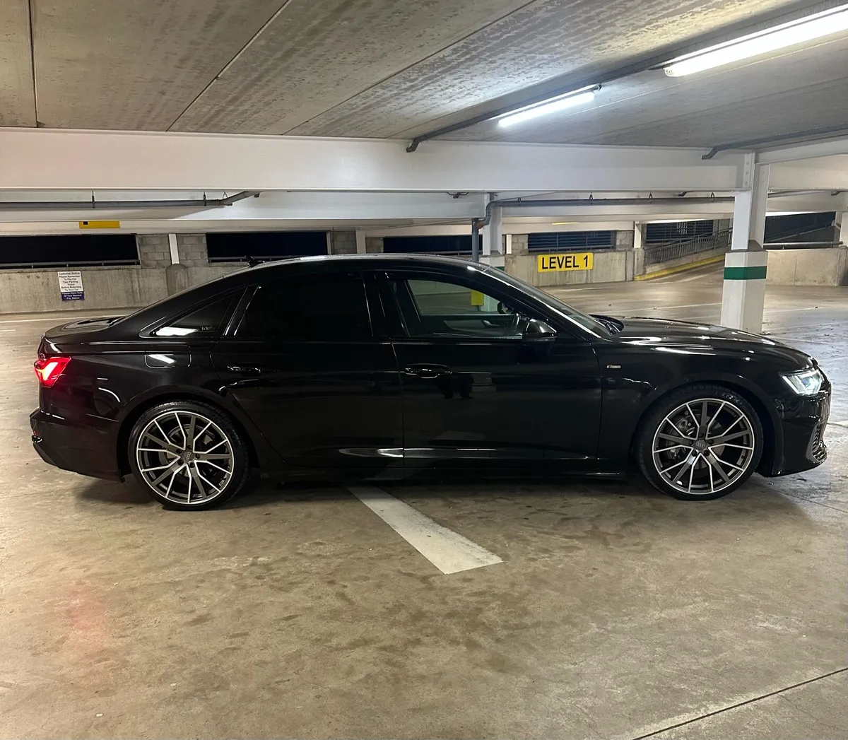 182 Audi A6 S-line Black Ed Auto - Image 4