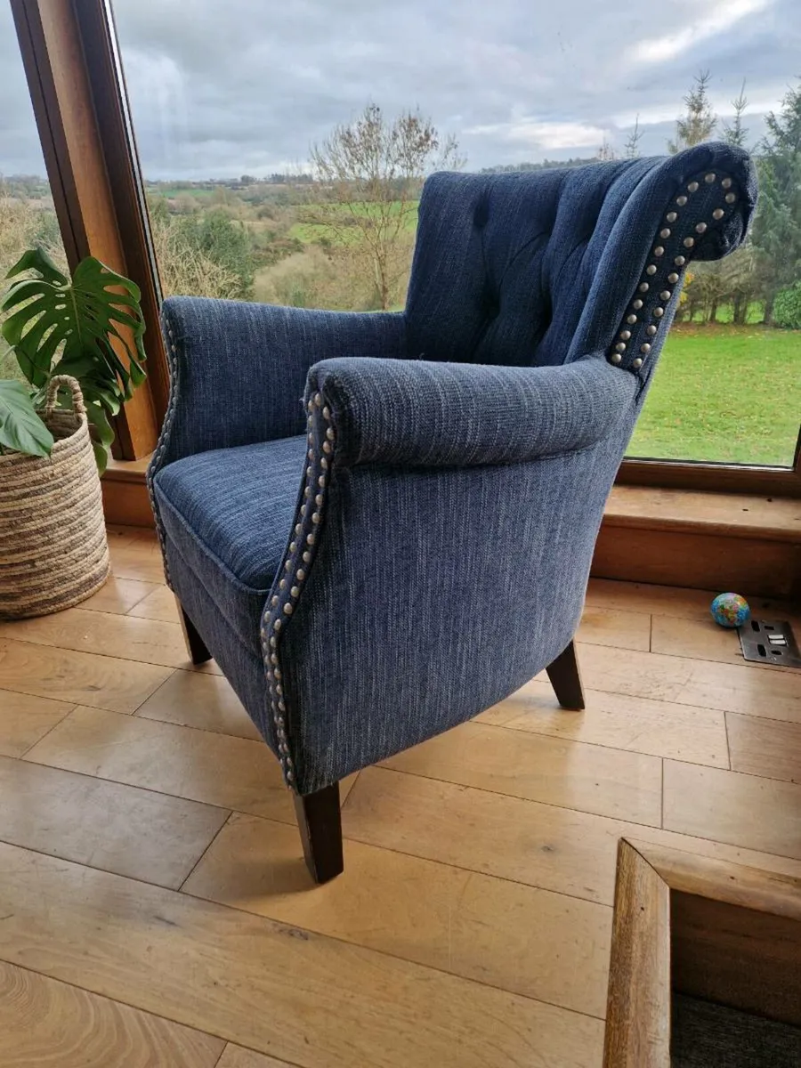 Occasional chair - Image 2