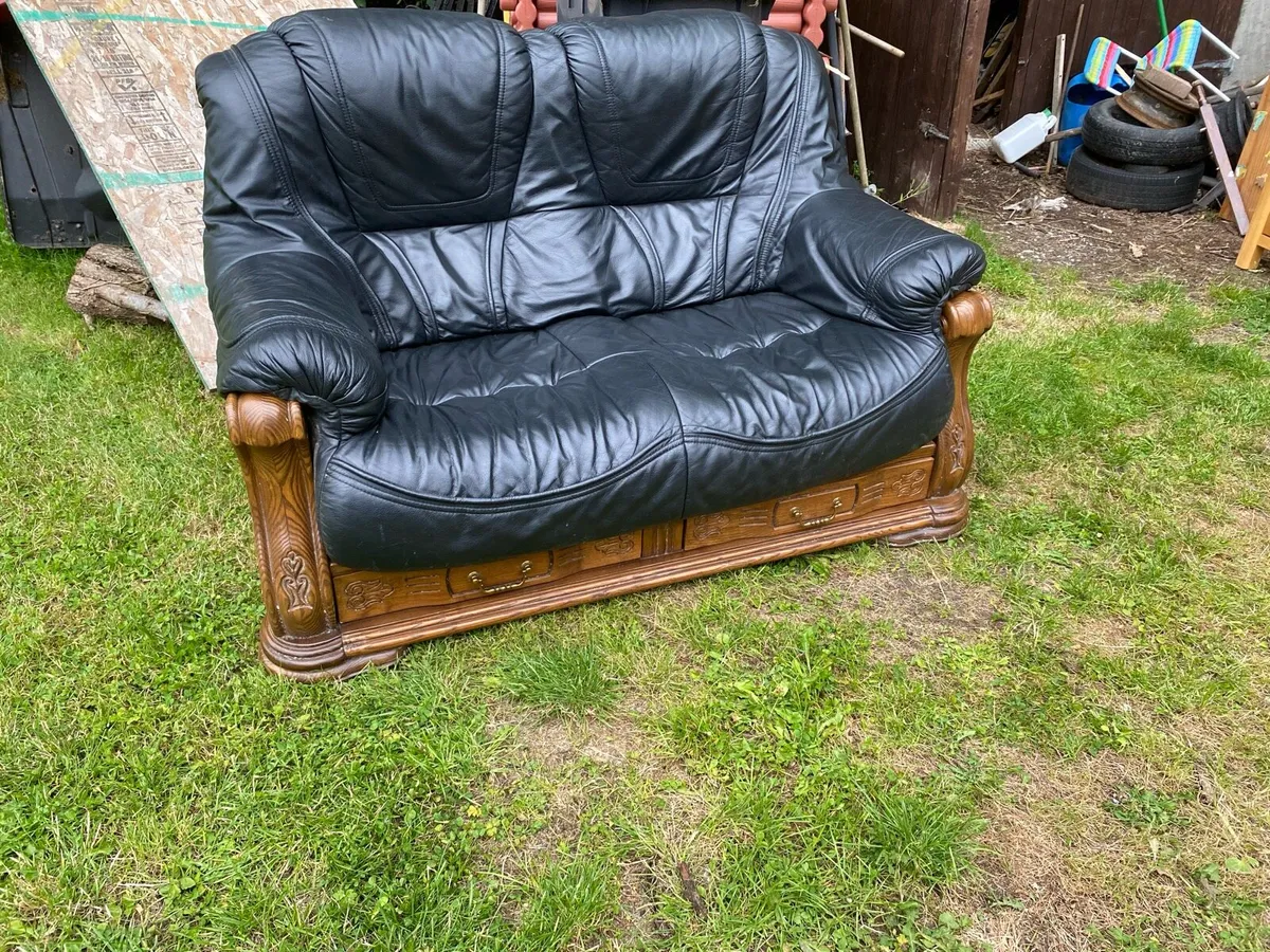 Mahogany 2 seater couch and arm chairs - Image 3