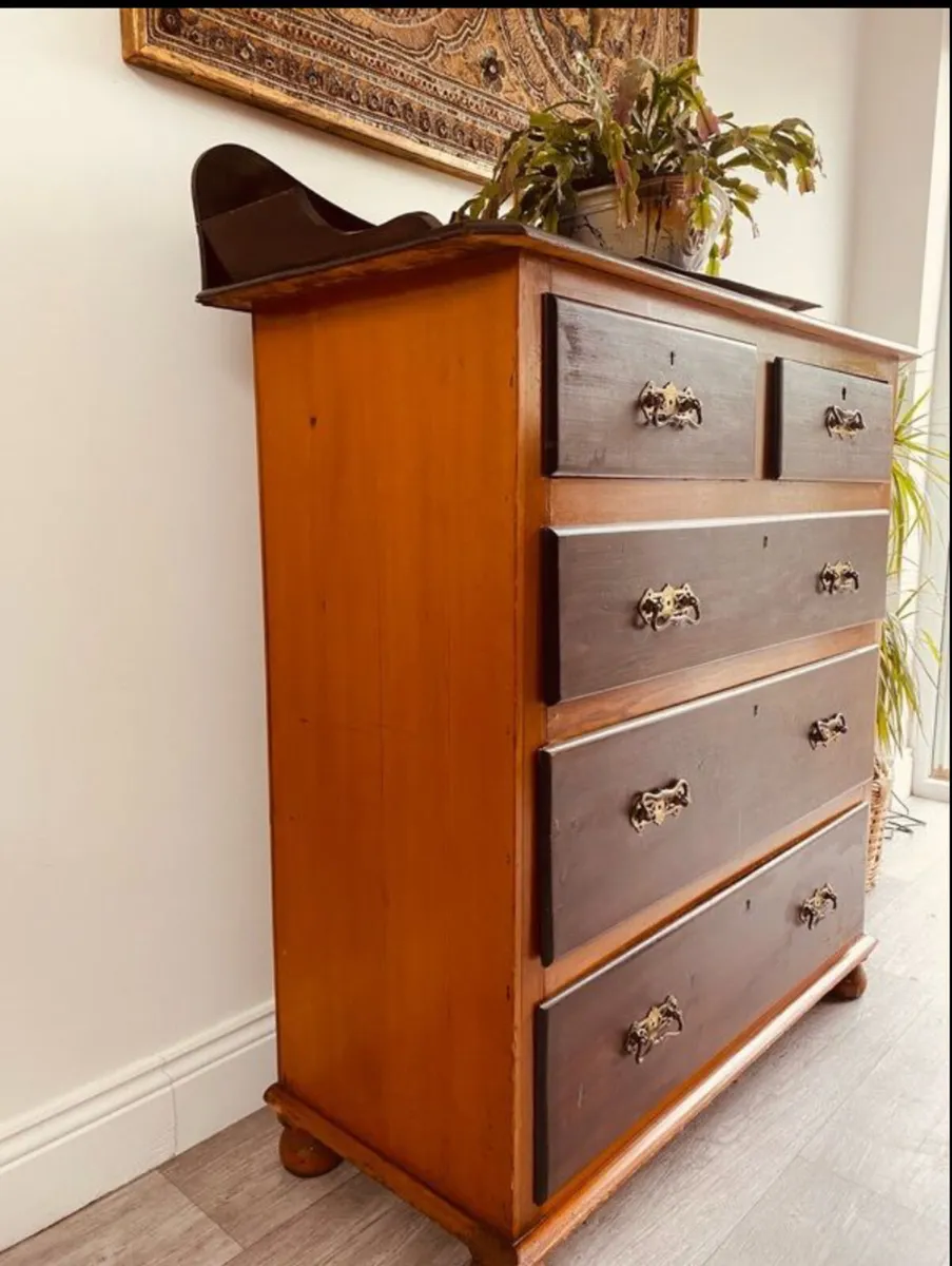 Antique Victorian Chest of Drawers - Image 2