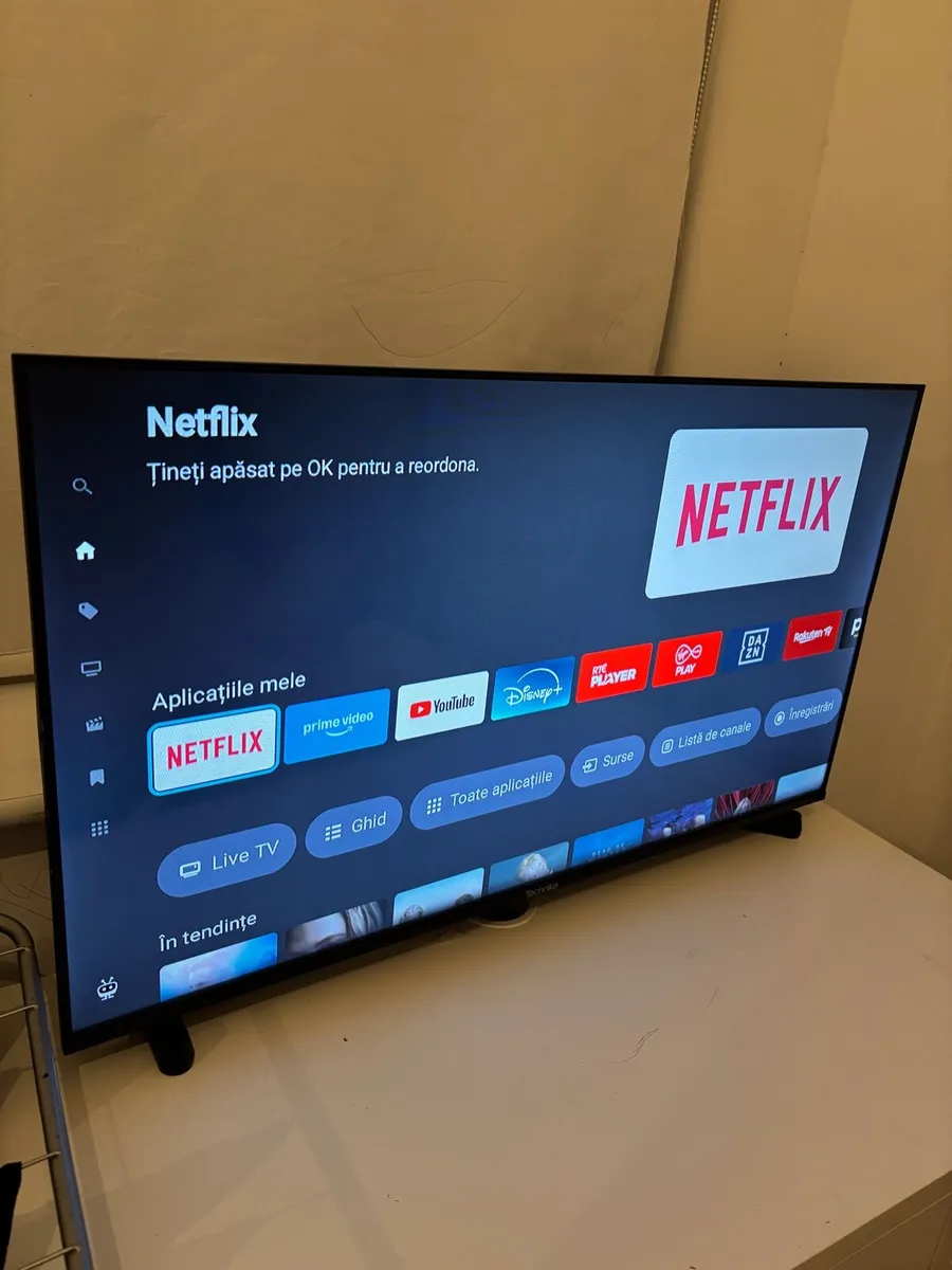 Smart tv brand new 40” - Image 2