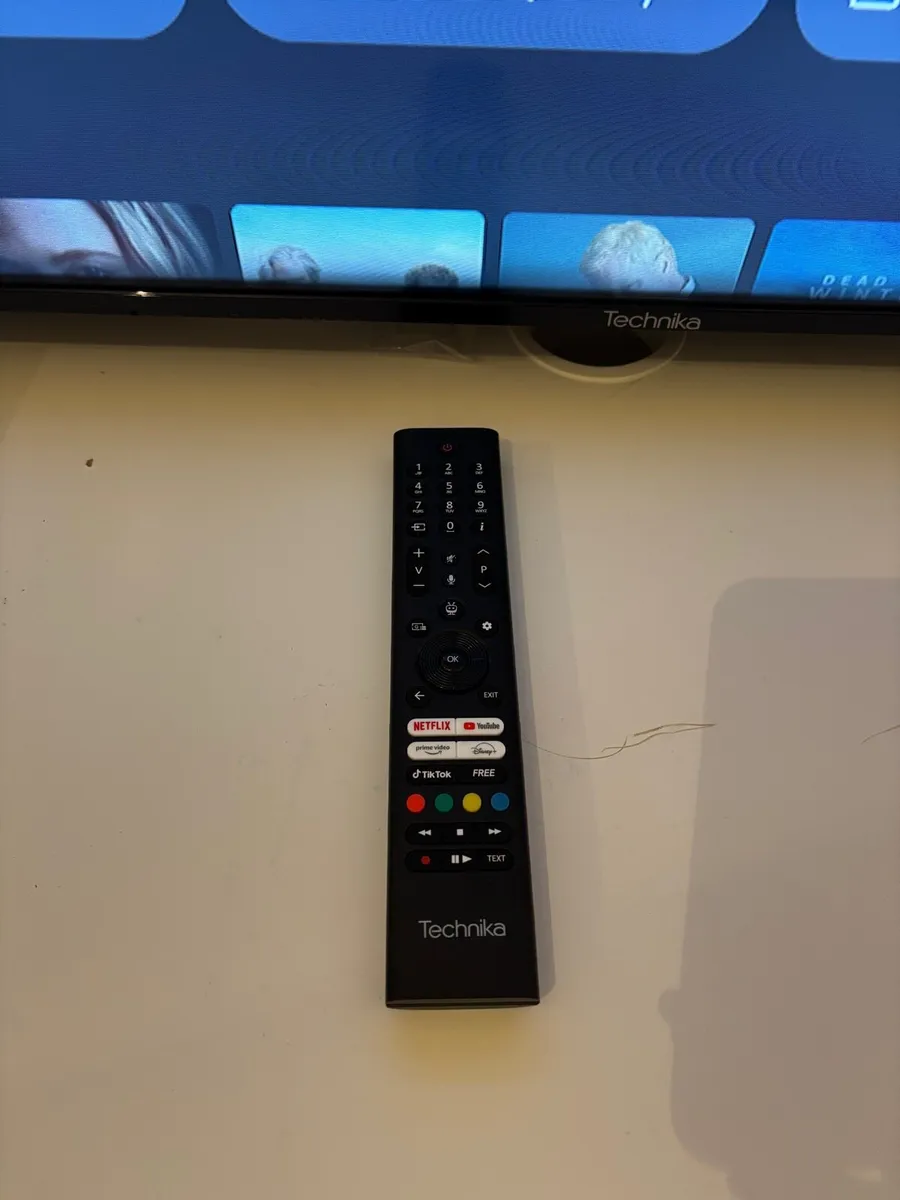 Smart tv brand new 40” - Image 3