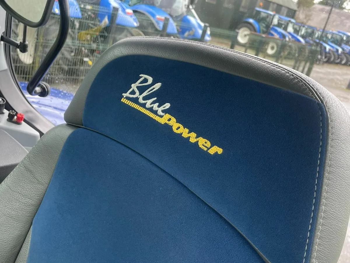 2021 NH T7.225 2500 HRS F/L&PTO - Image 2