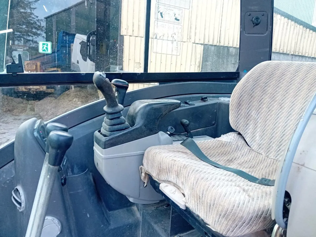 VOLVO EC27 - Image 3