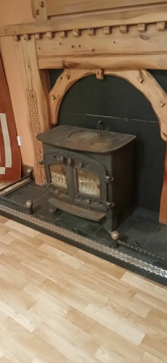 Stove / fireplace - Image 4
