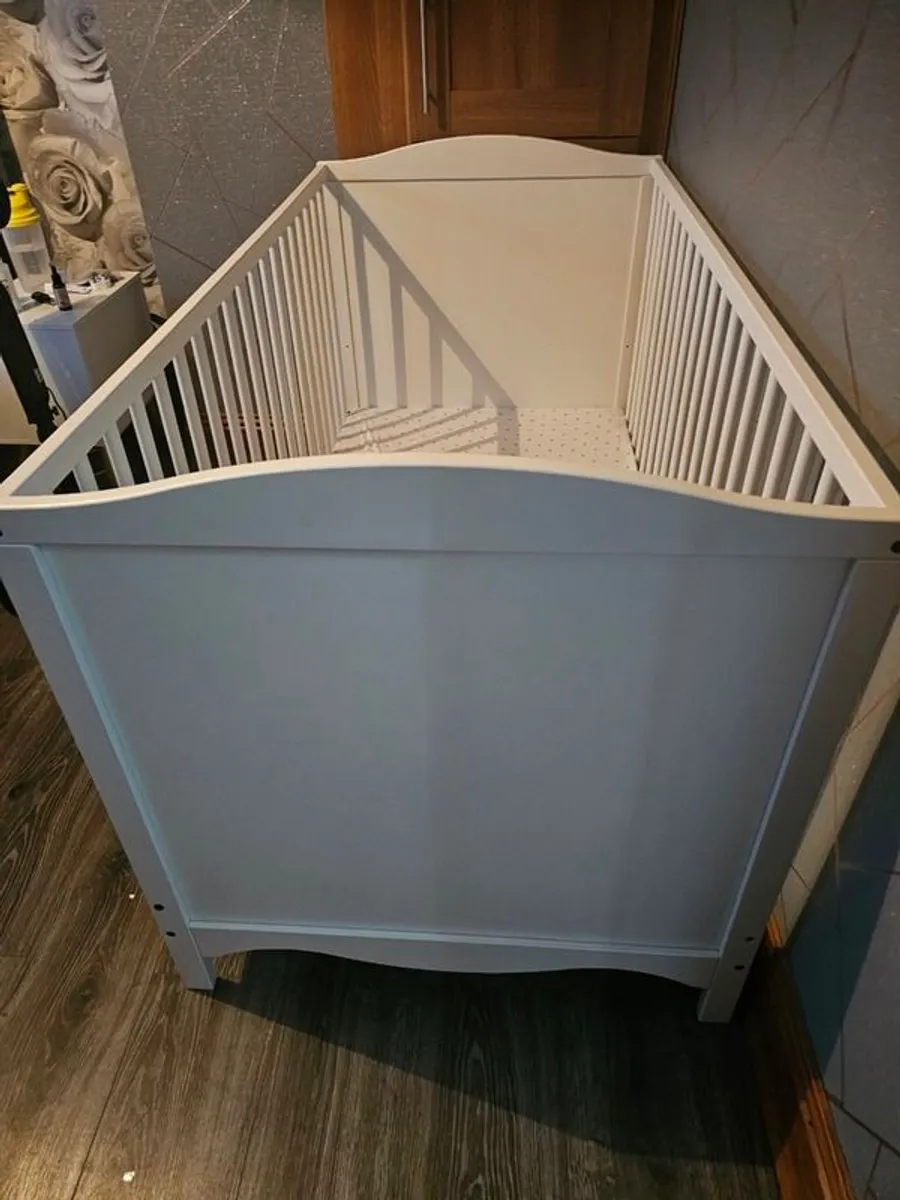 Childs Cot - Image 2