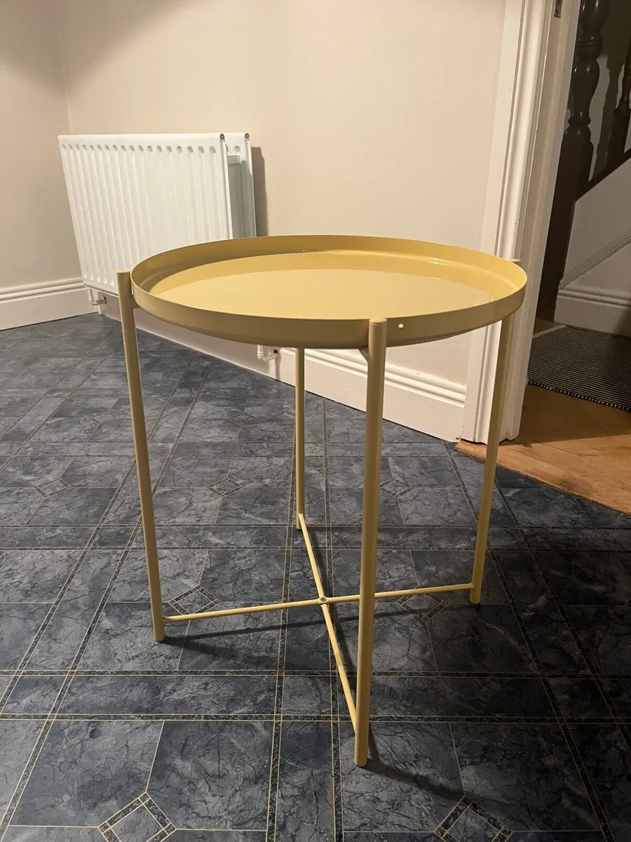 Yellow side table - Image 1