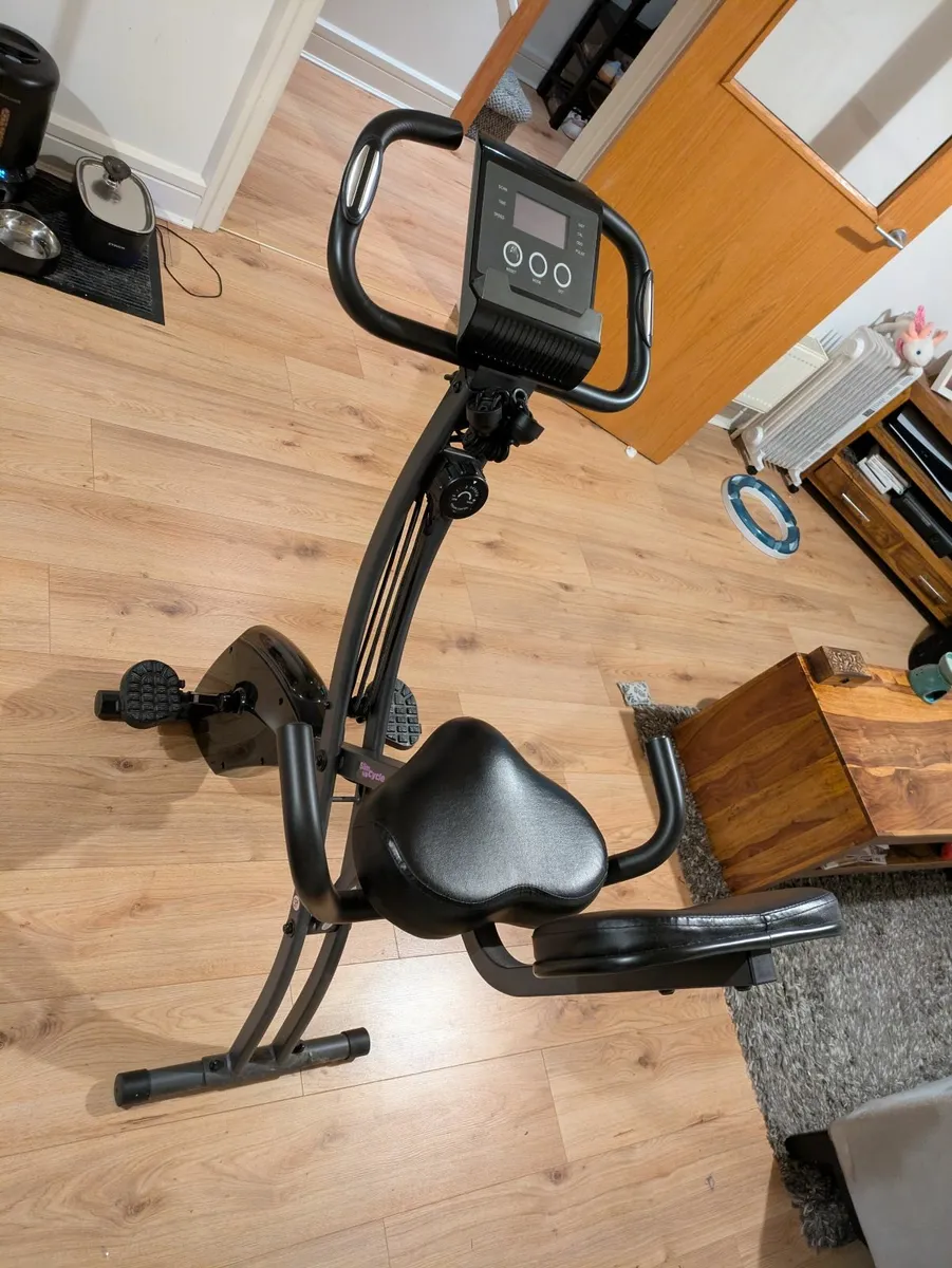 Exercise bike - Image 1