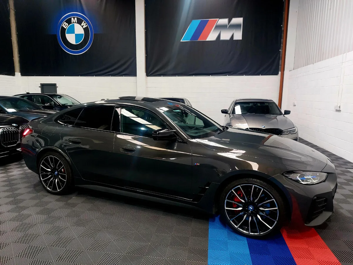 222 I4 M50 PRO XDRIVE (INDIVIDUAL- EVERY EXTRA) - Image 4