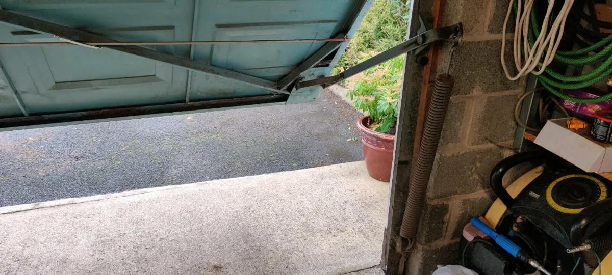 Garage door - Image 3