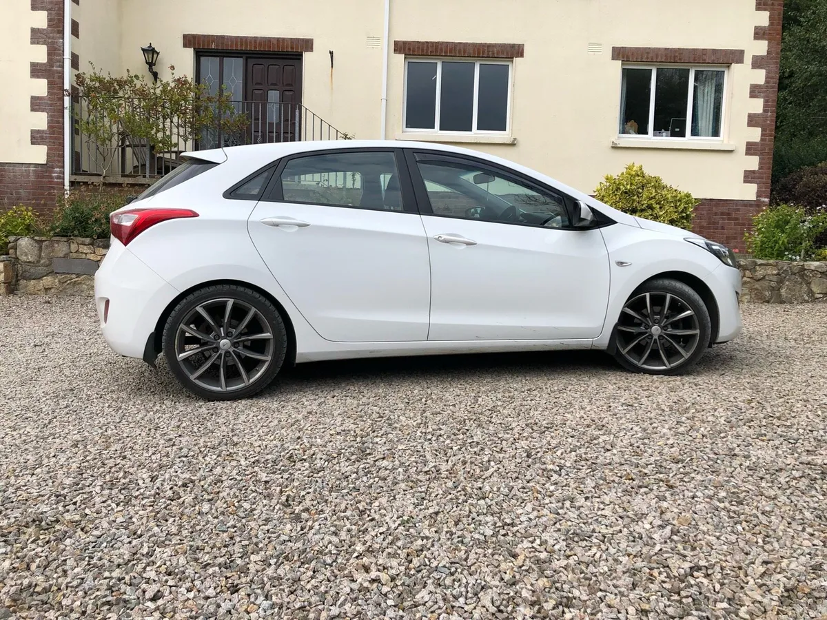 Hyundai i30 - Image 1