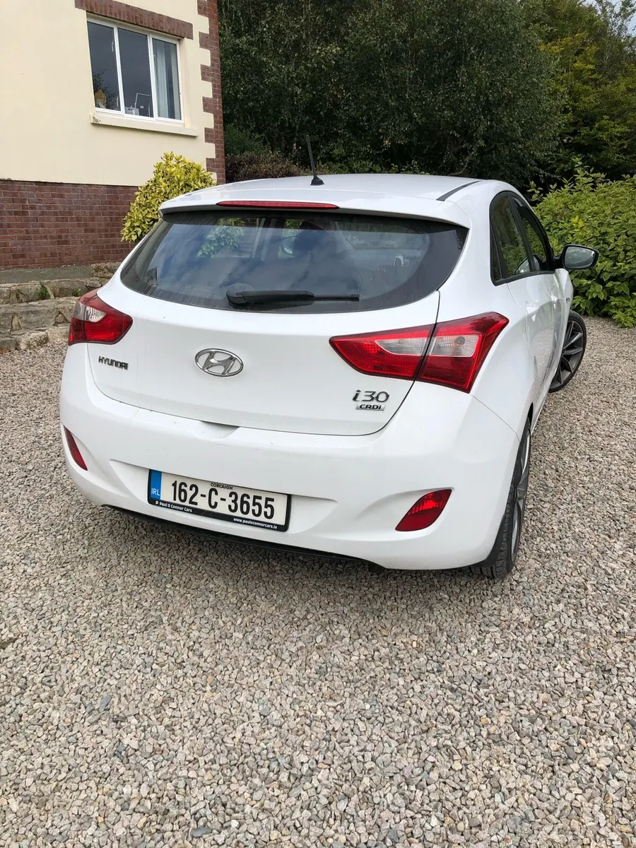 Hyundai i30 - Image 2