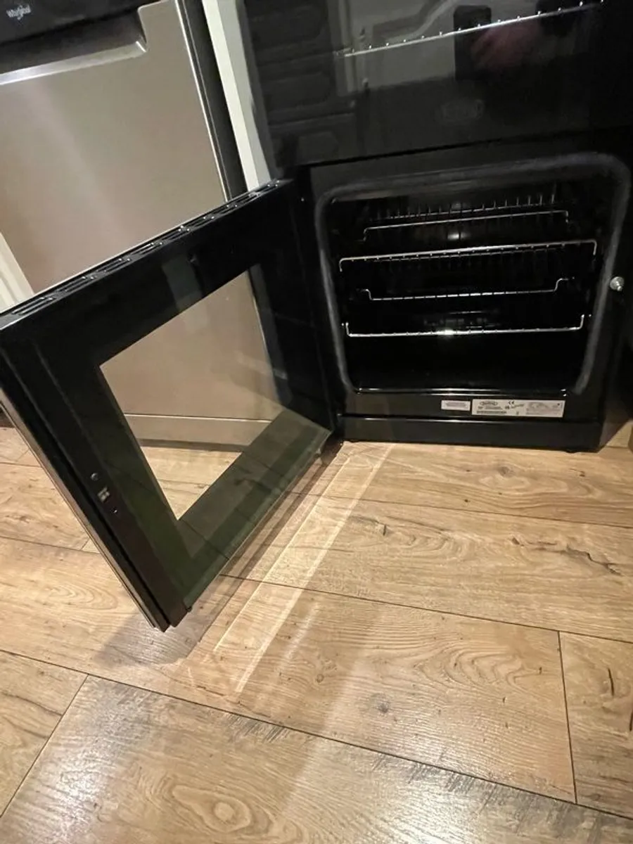 Gas Cooker and Hob - Image 4