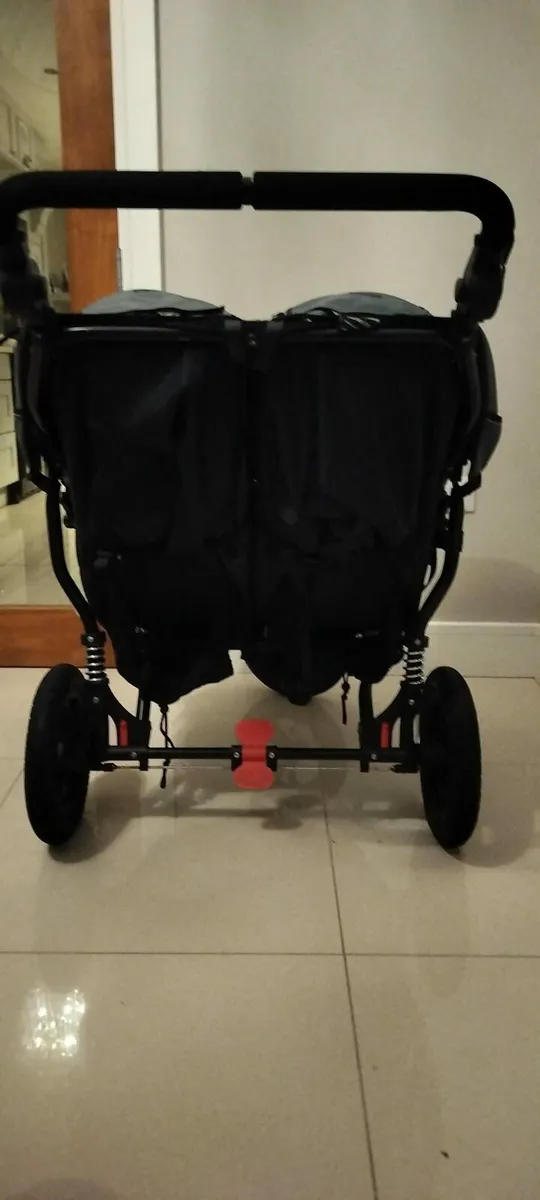 Out and about double buggy - Image 4