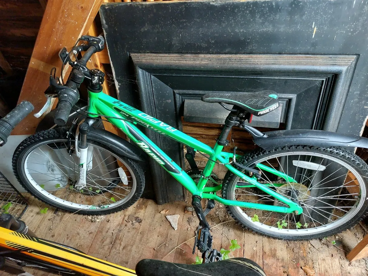 Child's Bicycle X 2 - Image 2